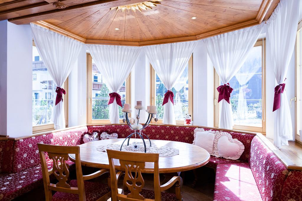 Hotel Vienna San Martino Di Castrozza Exteriér fotografie