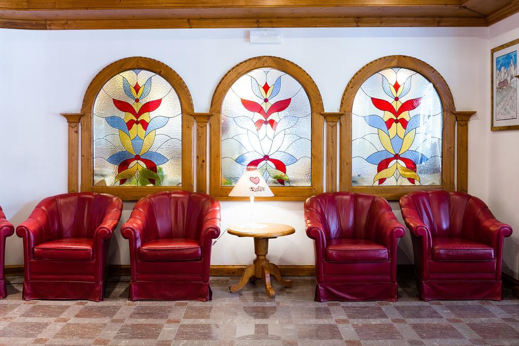 Hotel Vienna San Martino Di Castrozza Exteriér fotografie